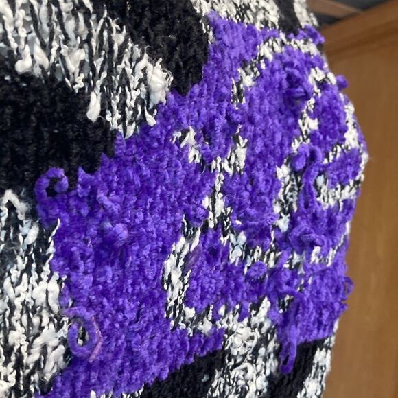 Collections plus   Unisex. vintage sweater - Picture 6 of 9